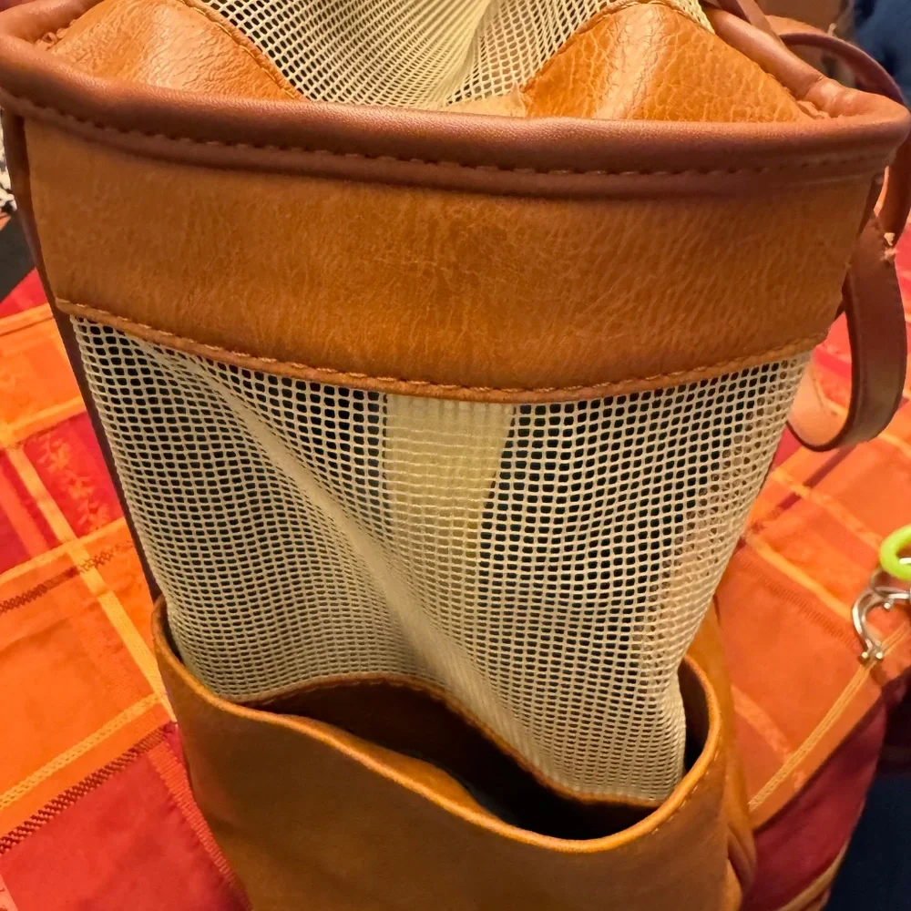 Lasaviin Leather Pet Carrier